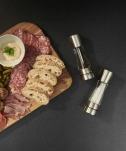 Cole & Mason Derwent Salz- Und Pfeffermühle Geschenkset, 19 Cm -Wesco store 220 H722129 H59408G C M BerdenAcaciaCarvingBoard DerwentStainlessSteelMillGS LifestyleFathersDay HR