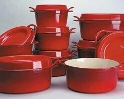 Le Creuset Saftbräter Doufeu Oval Aus Gusseisen In Kirschrot 32 X 25 Cm / 6,9 Liter -Wesco store Doufeu kirschrot Gruppe 100dpi 1