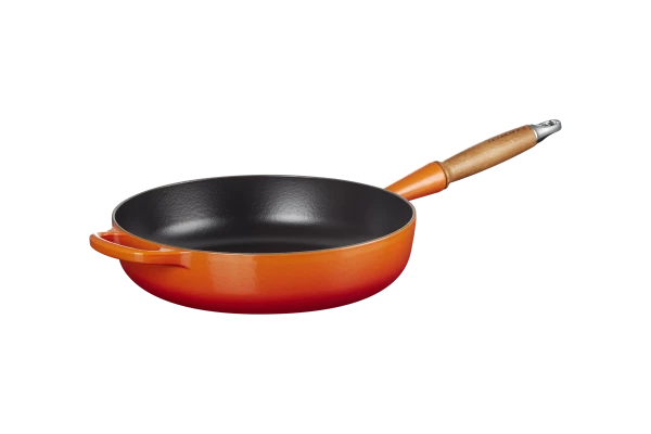 Le Creuset Sautépfanne Signature Aus Gusseisen Mit Holzgriff In Ofenrot 4 Le Creuset Sautépfanne Signature Aus Gusseisen Mit Holzgriff In Ofenrot – Bild 2