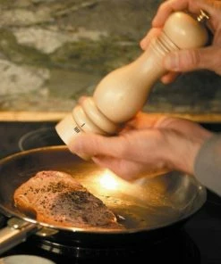 PEUGEOT Pfeffermühle Paris Rot Mit Justierbarem Mahlgrad 18 Cm -Wesco store Paris Uselect 5 l