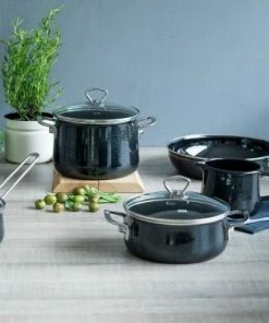 Riess Emaille Riess Geschirr-Set Aus Emaille, 5-tlg. In Black Magic -Wesco store RIESS AMBIENTE NOUVELLE Black Magic 02 highres